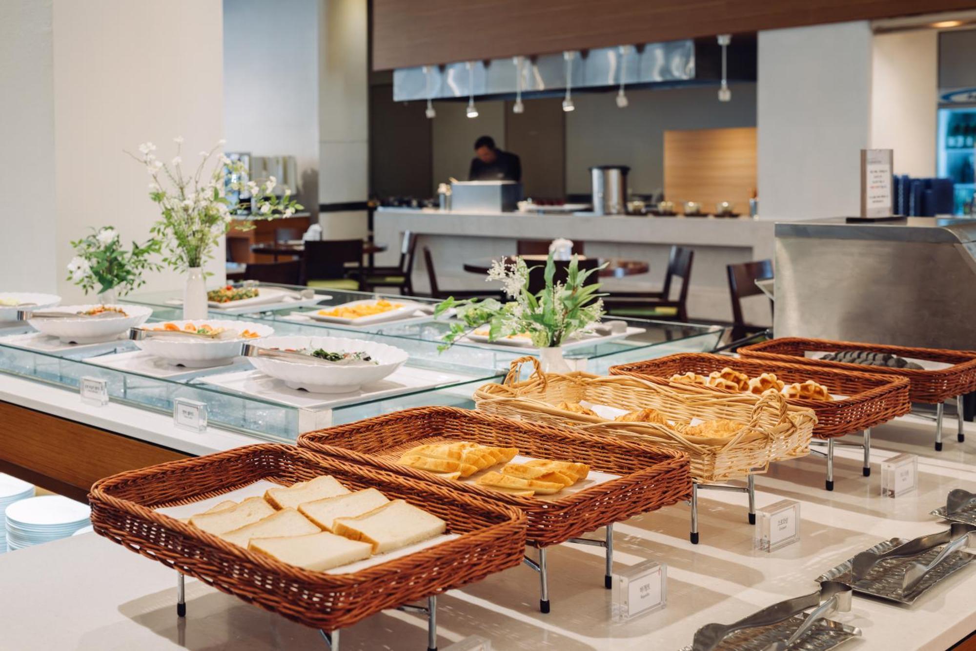 The Suites Hotel Namwon Экстерьер фото